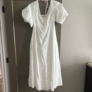 Elegant White Puff Sleeve Dress